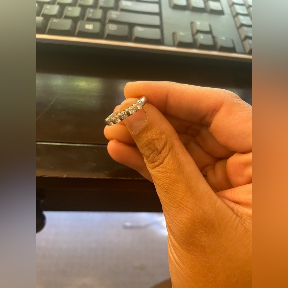 Diamond band